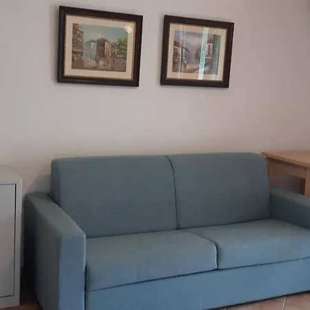 Apartment Con Giardino E Uso Piscina